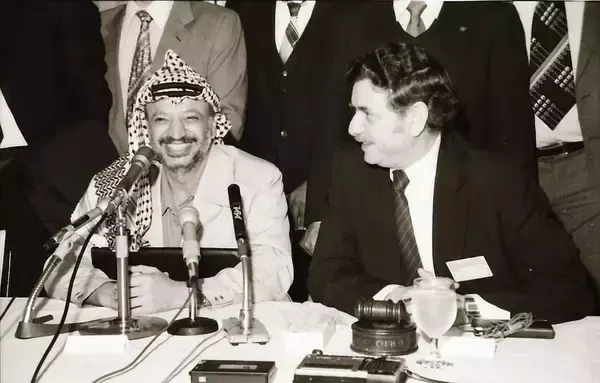 「若き日のトランプ＆パレスチナ指導者アラファトの貴重な音声アーカイブ公開。緊迫の瞬間がよみがえる」の画像