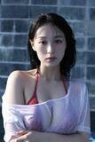 「暴力的Tバックで殴り込み！“グラビア界のニュースター”髙野真央が1st写真集をリリース」の画像3