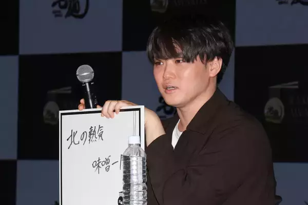 「ベテランラーメン系YouTuberが“食レポ”完敗…「北の熱気 味噌一閃！」も虚しく崩れ落ちる」の画像