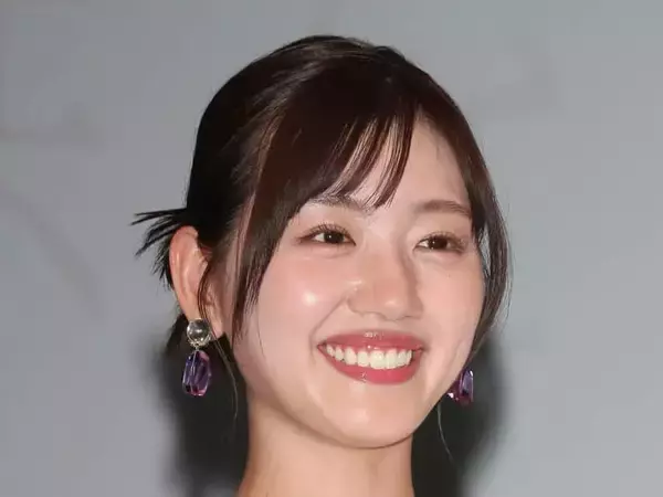 佐々⽊美玲、イベントでタバコを一服？誘い込んだ和⽥雅成「今の咳で⾟いものは全部、出ました」