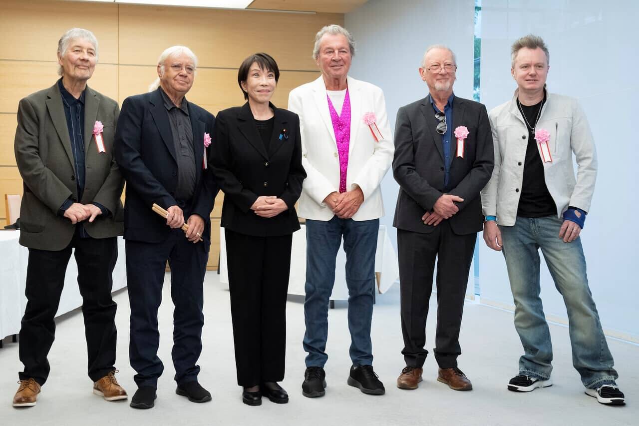 「AIを舐めていた。そしてコテンパンに潰された」――作家・適菜収がAIに完敗した記録【近田春夫×適菜収】連載「言葉とハサミは使いよう」第13回