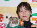 「桜井日奈子「猫とスイーツは“たまらにゃい”」セブン-イレブン新商品発表会で猫愛が暴発！」の画像1