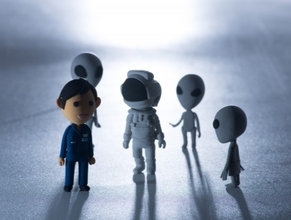 「エイリアン情報公開の衝撃に備えよ」UFO研究家になった英国映画監督が緊急提言