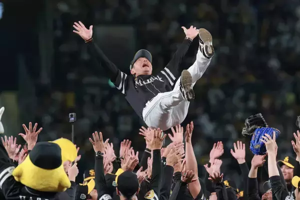 ソフトバンク、5年ぶり12度目の日本一！柳田が劇的な同点2ラン、延長11回に野村が決勝弾！