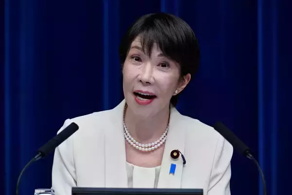 「発売1カ月足らずで6刷5万部突破！ 支持率は過去最低。ゴキブリ投稿が海外でも嘲笑の的に【『高市早苗という病』著者・適菜収氏にインタビュー】」の画像