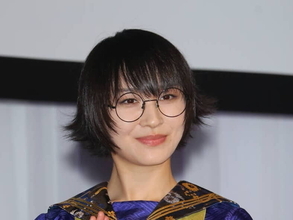 10周年の新しい学校のリーダーズが決意「新たな段階に足を踏み入れたい」ベストドレッサー賞