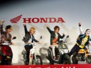 ゴールデンボンバーが「NHKのど自慢」にゲスト出演！大河出演を意識した寸劇に会場が湧く