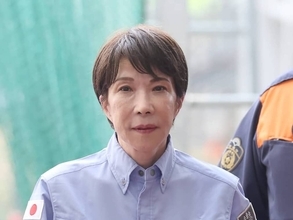 「防災服を着ただけの社会見学」高市首相の被災地視察に同行記者が痛烈！出発の遅さも批判の的に