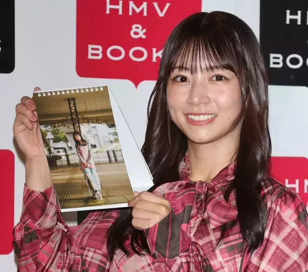 「北野日奈子、“ウマ年”カレンダーで競馬愛全開！ 有馬記念で「今年の負けチャラに」」の画像