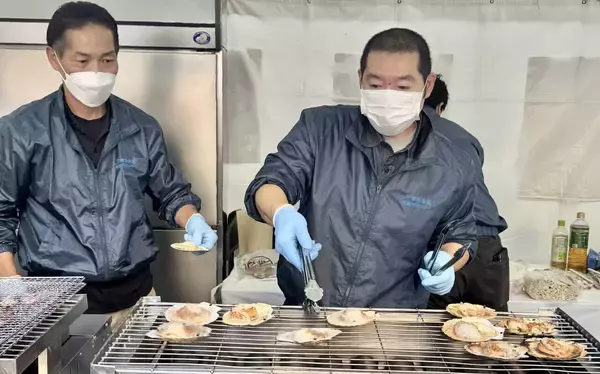 中国の圧力、どこ吹く風！恒例のホタテ祭り、『シーフードフェア』に改名して開催