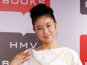 「ちょっとワキ貸して…」藤あや子、一般人の24歳年下夫と急接近したきっかけを語る