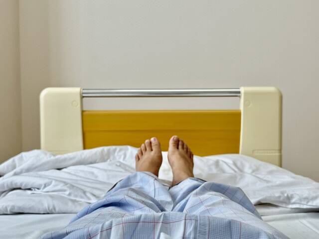 【脳梗塞】出版局長 17日間の急性期病院を退院しリハビリテーション病院へ……真夜中でも漏らす前にナースコール！【真柄弘継】連載第2回