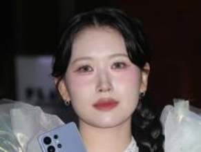 ME:Iデビュー2周年！赤坂での初点灯式にウットリ。MOMONA「初心を忘れずに歩んでいきたい」