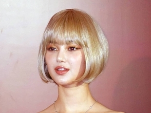 韓国の超人気ガールズグループ NewJeansのメンバーに431億ウォン請求！所属レーベルが訴訟起こす