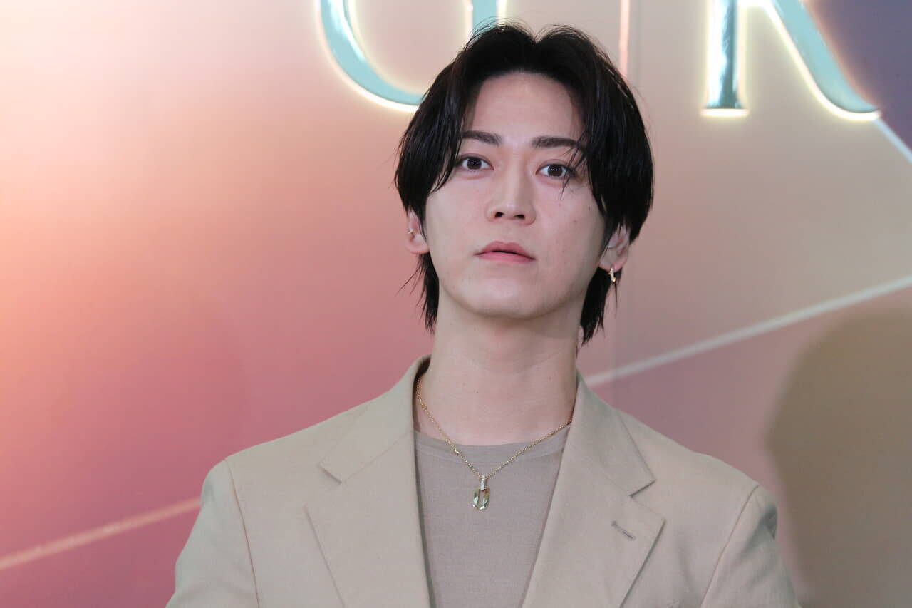 亀梨和也＆本田翼、キラキラダイヤで登場！亀梨のまだ光っていない部分は「SNS投稿」