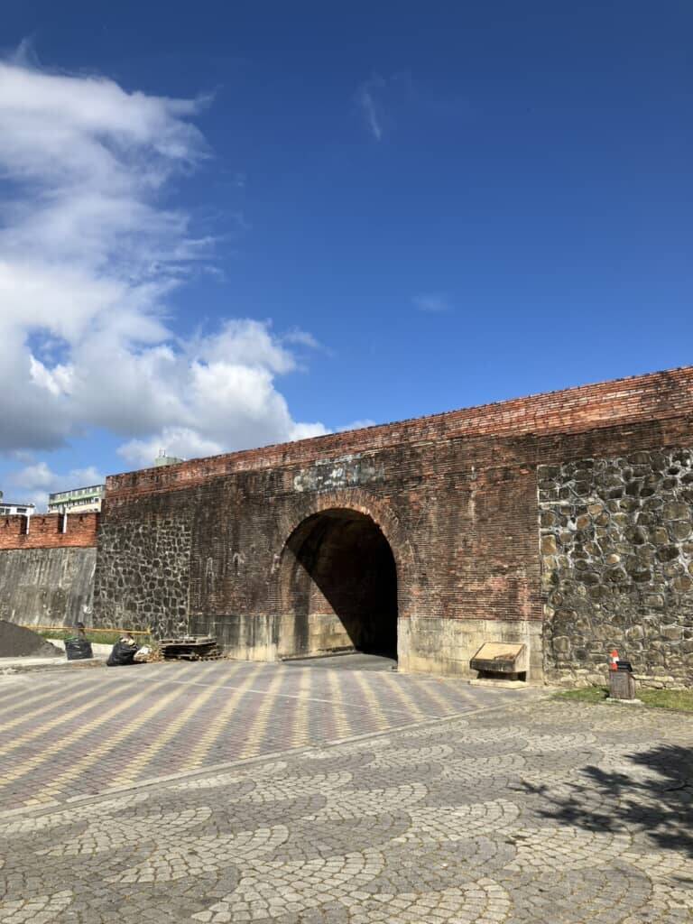 なぜ学校はこんなにも幼くなったのか!?    福田和也著『なぜ日本人はかくも幼稚になったのか』を読んで考えた「公教育現場の現在」【西岡正樹】