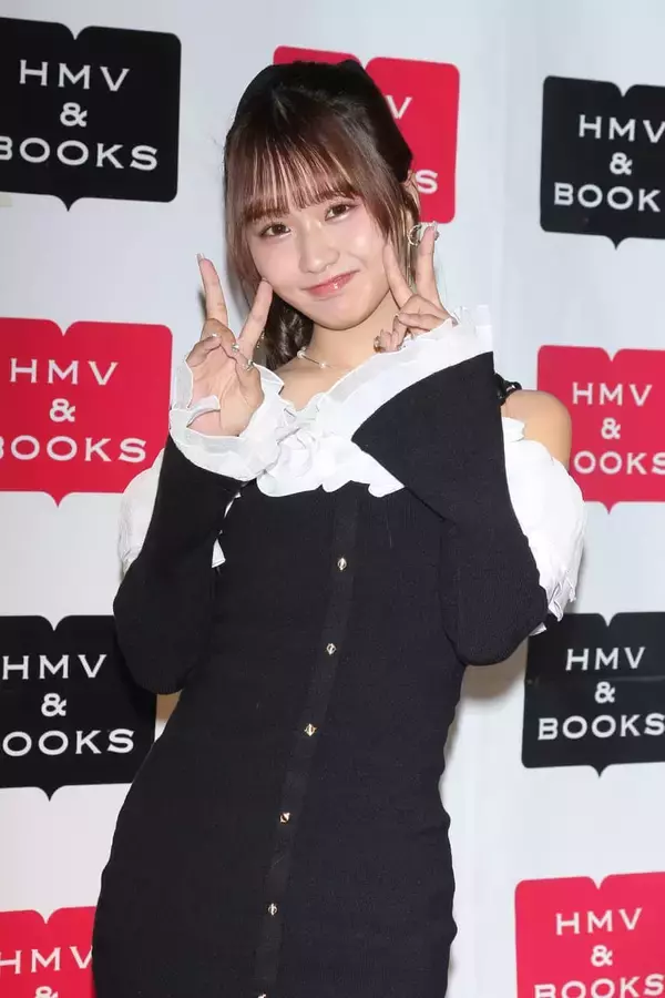 「【天心戦でバズった美女】森脇梨々夏、全編水着カレンダー発売「まさか私が出せるなんて」」の画像