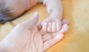 生まれてありがとう 難病を持つ我が子への愛 道化師様魚鱗癬 とは何か 19年12月23日 エキサイトニュース