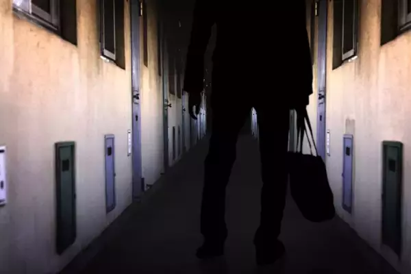 「【激裏不動産】いま大ブームの「事故物件」をこっそりリセットする《ウル技01》大公開‼️」の画像