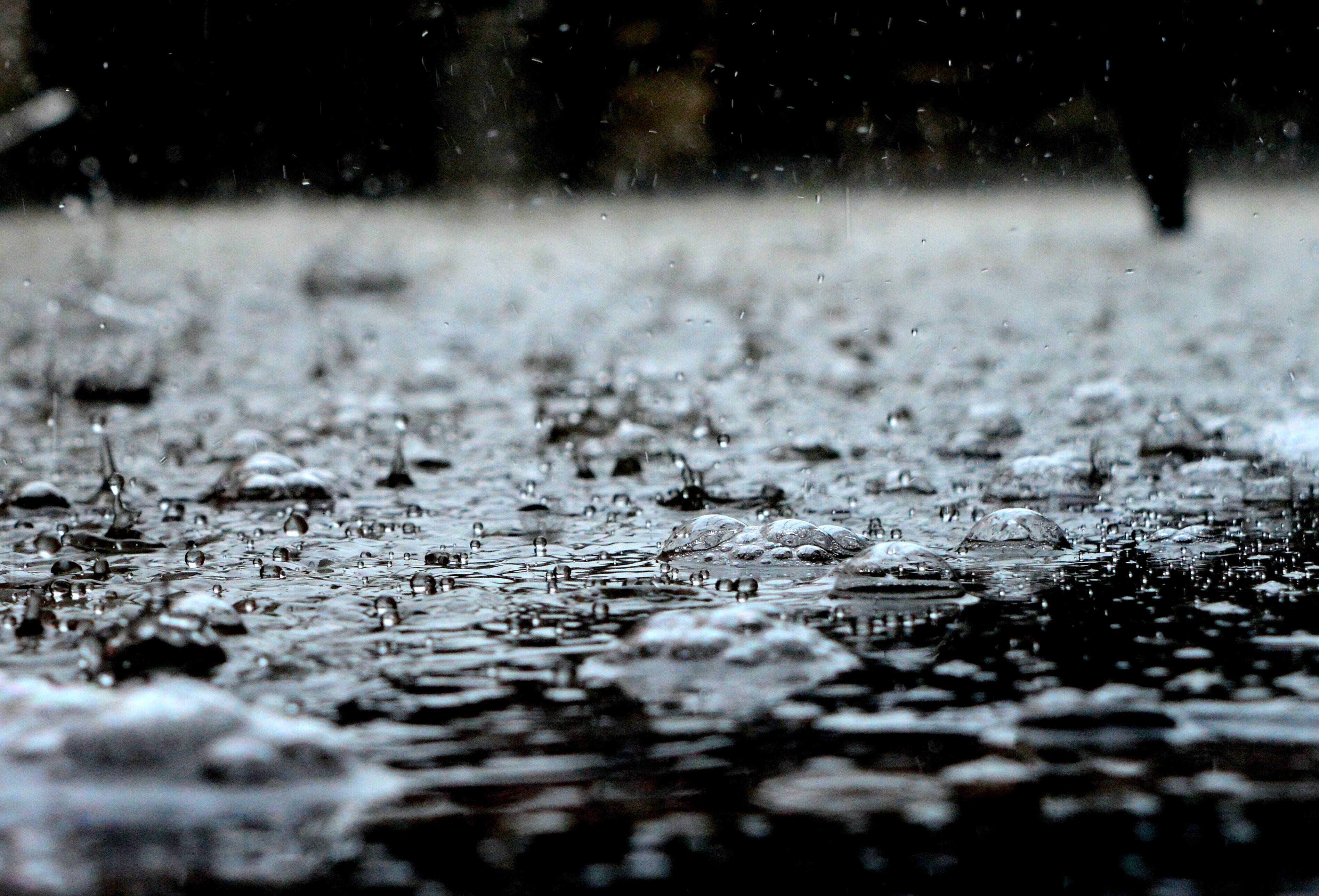 雨の怪談 怪異は傘をさしてやってくる 19年6月18日 エキサイトニュース