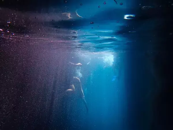 「海の怪談――波間に浮かぶ〝それ〟を見てはいけない」の画像