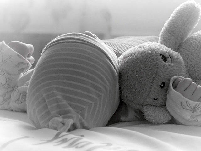 白くて赤い皮膚に若き母が 道化師のよう と絶句 難病 道化師様魚鱗癬 の息子と向き合った母の覚悟 年3月17日 エキサイトニュース