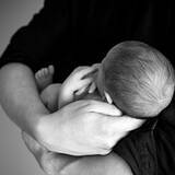 「「母ちゃんを見て！」難病「魚鱗癬」の我が子を抱きしめた瞬間、若き母と父はすべてを受け入れる覚悟を決めた」の画像2