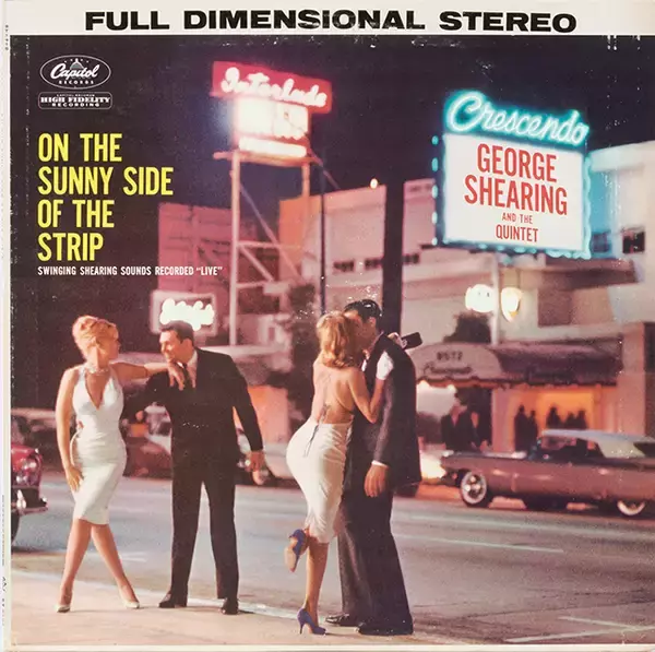 「見せることと隠すことのエロティックな攻防戦」の画像