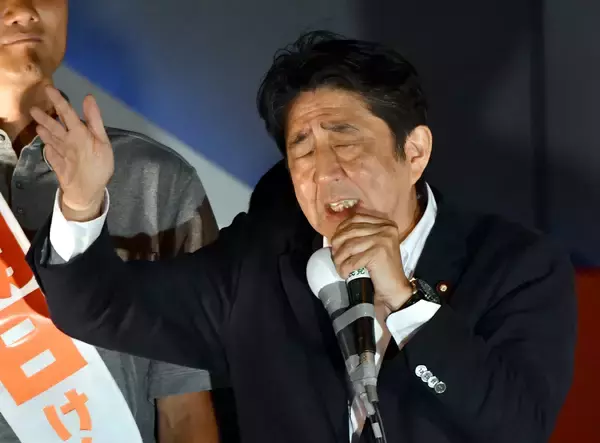 安倍晋三の恐るべき憲法理解。「保守」を名乗る偽物が垣間見せる「無教養さ」について。