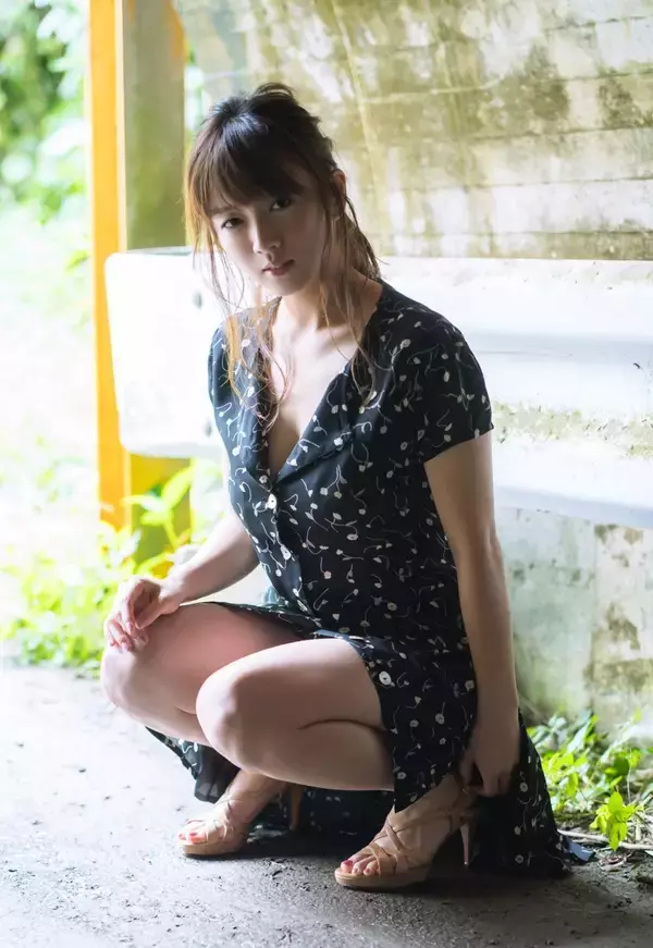 「グラビア人気美女・園都「グラビアの歴史を塗り替えるのが目標」」の画像