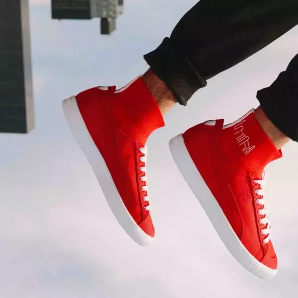 「あえての手書きが斬新なプーマの最新コラボレーション！」の画像