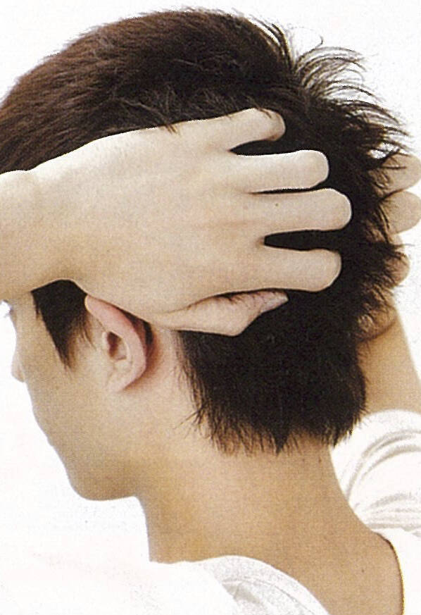 ヘアワックス忘れた…実はアレで代用できるって知ってた？