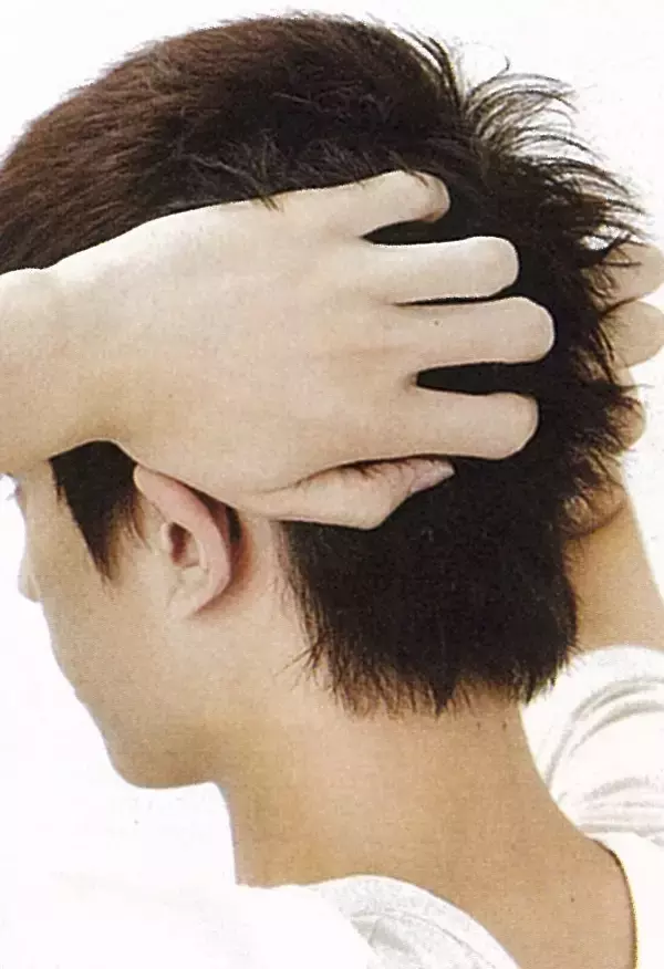 「ヘアワックス忘れた…実はアレで代用できるって知ってた？」の画像