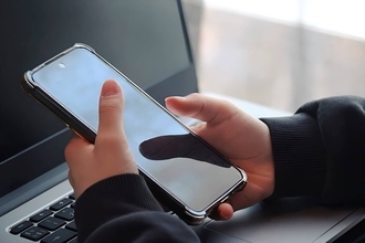 愛知の地方都市から意欲的試み「1日2時間スマホ条例」可決！全市民対象は全国初