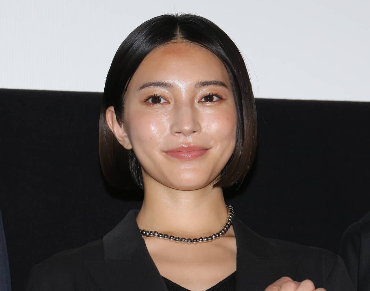 橋本愛「“めっちゃ見られてる”って思った」10年ぶりホラー主演『祝山』撮影現場で起きた“異変”