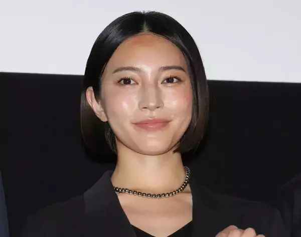 「橋本愛「“めっちゃ見られてる”って思った」10年ぶりホラー主演『祝山』撮影現場で起きた“異変”」の画像