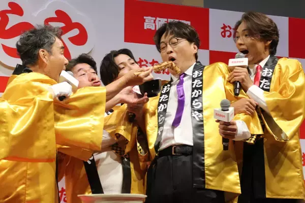 「純烈・酒井一圭「本当にやるんですか！？」 ダチョウ倶楽部伝統“熱々おでん”餌食に」の画像