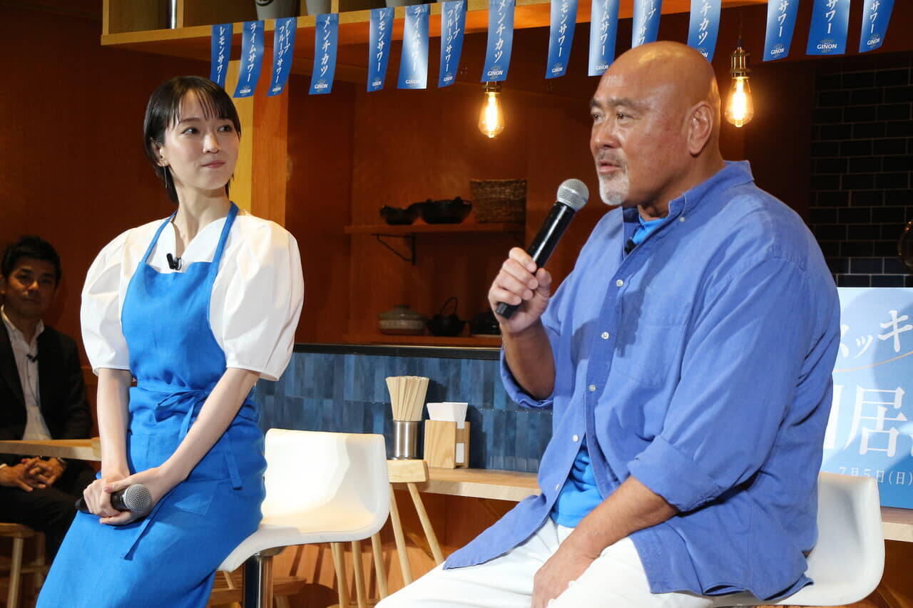 吉岡里帆「なんで第一号のお客様が武藤さんだったのか謎が解けました」アノレスラー接客