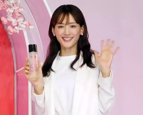 NHK『紅白』司会者発表！綾瀬はるか×今田美桜×有吉弘行×鈴木奈穂子アナ