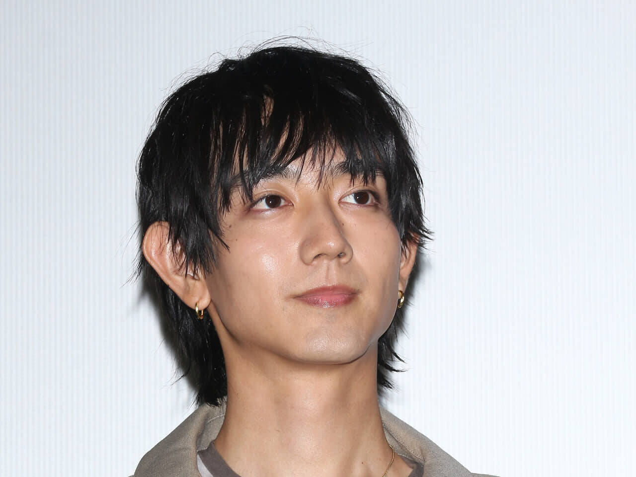 八村倫太郎「めっちゃ俳優やん」 増子敦貴の“低音あいさつ”にツッコミ　映画『ホーム スイート ホーム』完成披露舞台挨拶