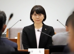 『ラブホ密会』前橋市長ホテル問題、市職員の妻が注目のコメント「謝罪望んでいない」