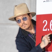 ジョニー・デップのサイン会・撮影会の運営について謝罪！東京コミコン、大混乱…