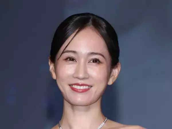 美魔女になった前田敦子「35歳という節目なのですてきなジュエリーをお迎えできたら」