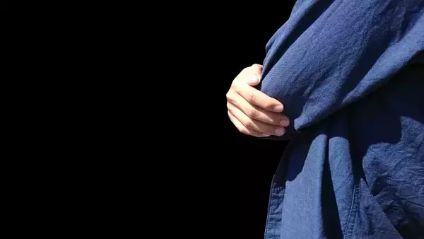 「「全部録音してます」経済力で家族を支配する父にリベンジ。43歳看護師が“誰にも養われない人生”掴むまで【谷口友妃】」の画像