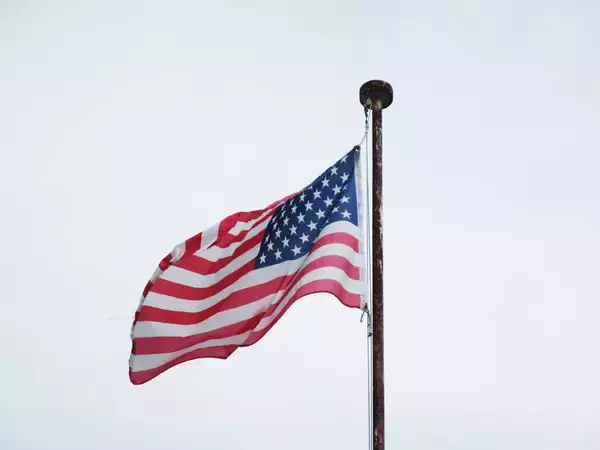 米チェイニー元副大統領が「生きたエイリアン」を拘束していた。元軍情報将校が暴露
