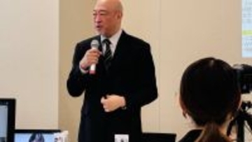 「一晩で3リットル出血した」AV新法、知られざる男優の過酷…桜井ちんたろう氏がマイク握った