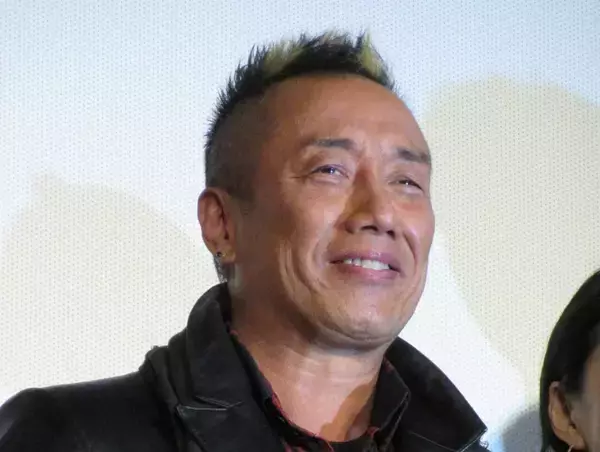 長渕剛がドクターストップで愛知公演を当日中止！翌16日は開催の予定