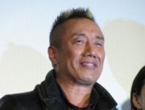 長渕剛がドクターストップで愛知公演を当日中止！翌16日は開催の予定