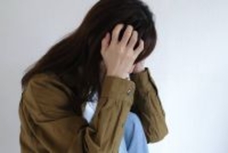 「屋根裏に誰かいる」妄想とされ、薬を処方された女性は…2ヶ月後の真実
