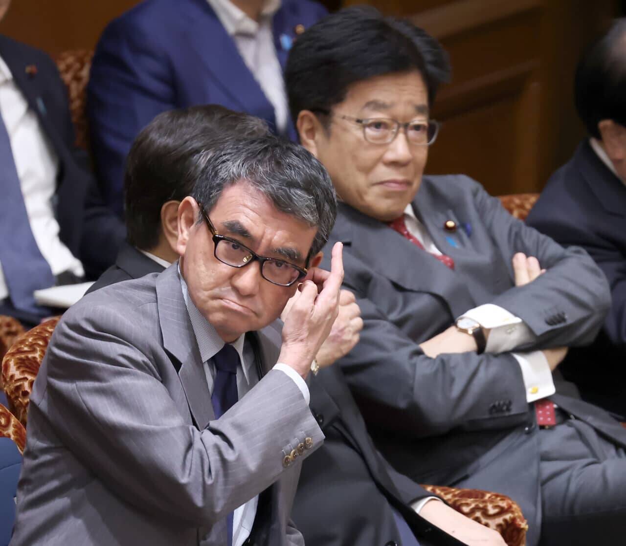 マイナカード保有、1億枚超え！交付10年、マイナ保険証の利用率は伸び悩み、情報漏えいなどへの不安も…